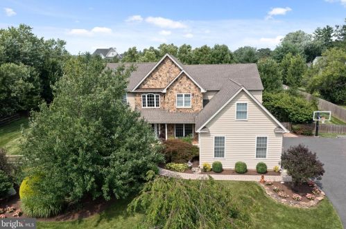 397 Limerick Rd, Collegeville, PA 19473-1643