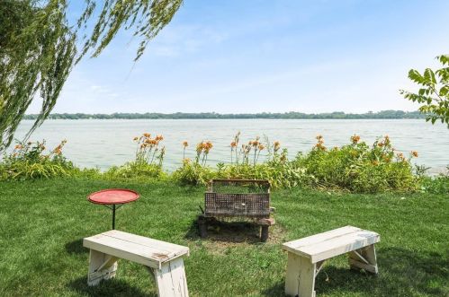 4760 Cannon Lake Trl, Faribault, MN 55021-7880