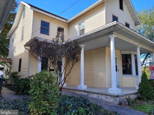 41 River St, West Cressona, PA 17929-1123