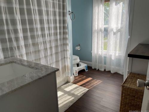 3 Griswold Ct, United States Coast Guard Ac CT  06320-5209 exterior