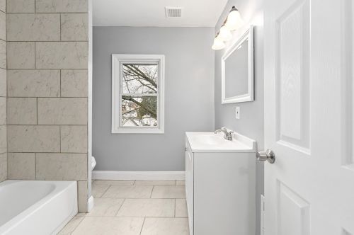 2621 Grandview Ave, Mckeesport PA  15132-7831 exterior