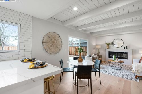 7515 San Sabana Rd, Pleasanton CA  94568-2245 exterior