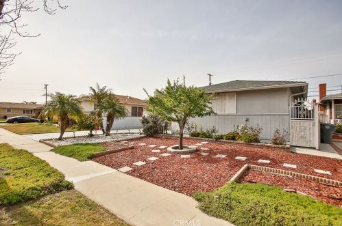 14025 Purche Ave, Gardena, CA 90249-2814
