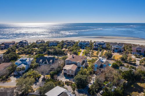 106 Charleston Blvd, Isle Of Palms, SC 29451-2123