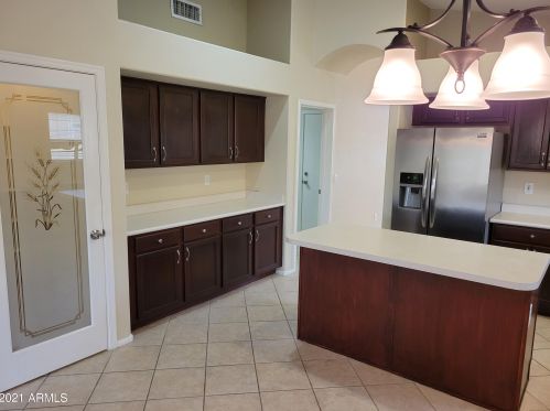 3855 Thornton Ave, Gilbert AZ  85297-5213 exterior