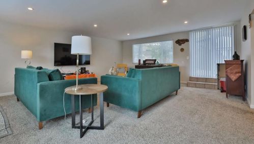 6832 Airoso Ave, San Diego CA  92120-5323 exterior