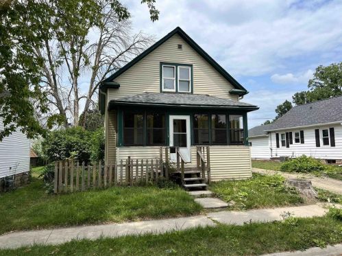 506 15th Ave, Green Bay, WI 54303-1837