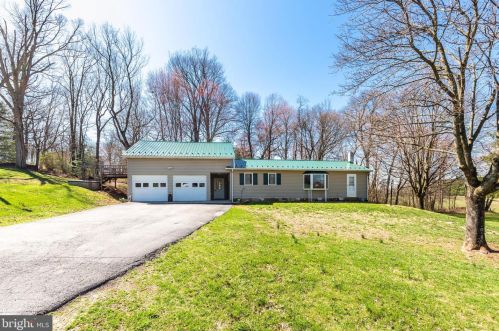305 Ulricktown Rd, Littlestown PA  17340-9789 exterior