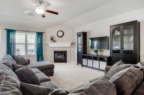 8613 Vista Royale Dr, Fort Worth TX  76108-7944 exterior