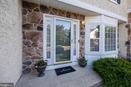 1803 Coventry Pointe Ln, Pottstown, PA 19465-7490