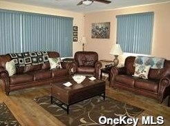 64 Seley Dr, Babylon, NY 11703-3214