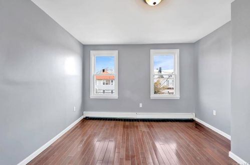 140 13 Ave, Mount Vernon NY  10550-2818 exterior