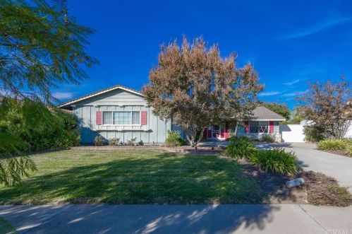 1943 Lark Ellen Dr, Fullerton, CA 92835-2230