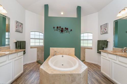 10290 Strike Ln, Bonita Springs FL  34135-6742 exterior