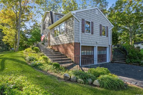 10 Woodfield Ave, Northport NY  11768-2439 exterior