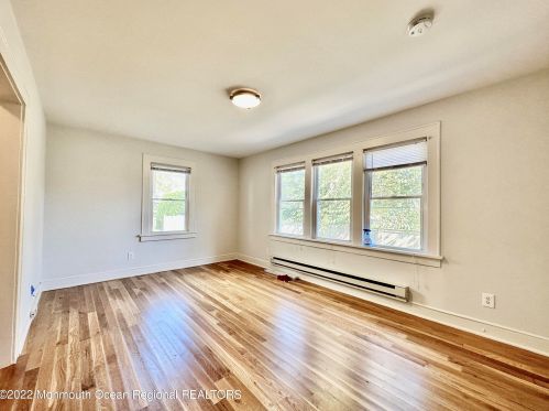 1004 5th Ave, Tinton Falls, NJ 07712-5000