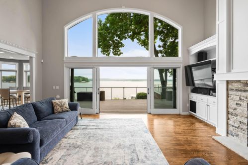 2713 Burries Rd, Chenequa WI  53029-9352 exterior