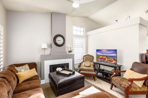 32539 Strigel Ct, Temecula CA  92592-1144 exterior