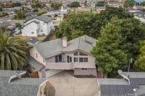 1451 Newport Ave, Pismo Beach, CA 93433-1821