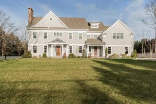 165 Cross Hwy, Westport, CT 06880-2245
