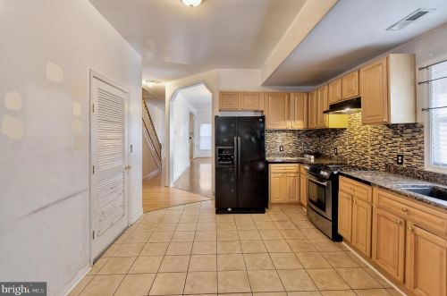 3009 8th St, Washington, DC 20017-1639