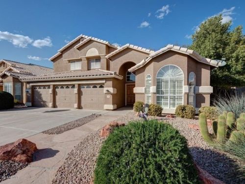 5360 Del Rio St, Chandler, AZ 85226-1923