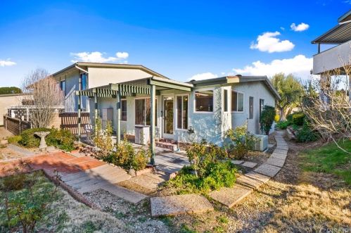 19712 Avenue Of The Oaks, Santa Clarita CA  91321-1311 exterior