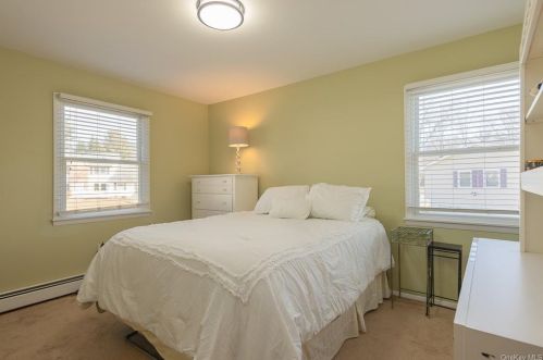 3 Harriman Ct, Garnerville NY  10923-1334 exterior