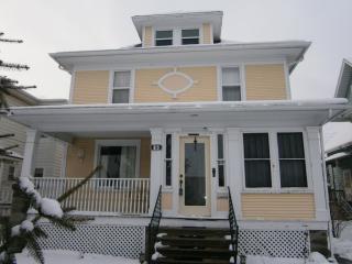 819 Main St, Oshkosh, WI 54901-4446