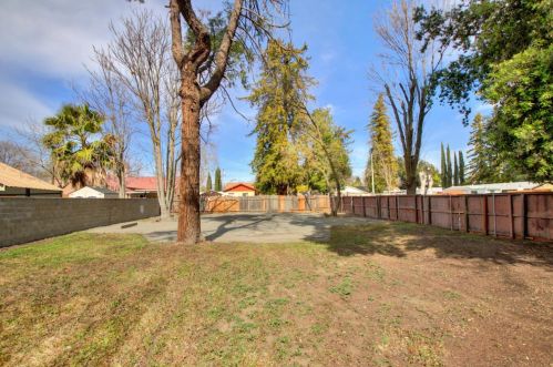 913 Court St, Woodland CA  95695-3520 exterior