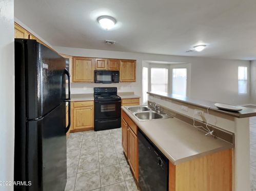 8830 Toronto Way, Tolleson AZ  85353-9020 exterior