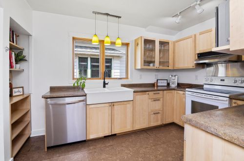 335 22nd St, La Crosse WI  54601-5047 exterior