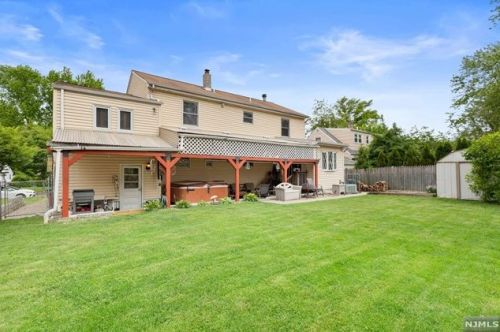 710 Briarcliff Ave, Maywood, NJ 07607-1441