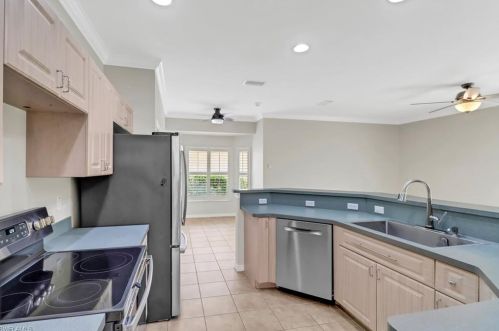 2042 Morning Sun Ln, Naples FL 34119-3323 exterior