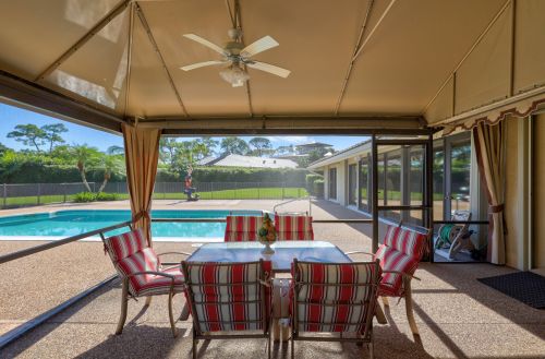 5215 Estates Dr, Delray Beach FL  33445-4385 exterior