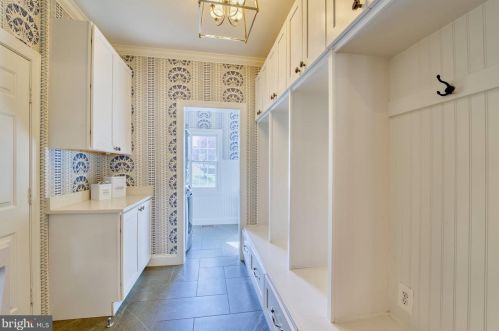 40280 Spectacular Bid Pl, Leesburg VA  20176-7173 exterior