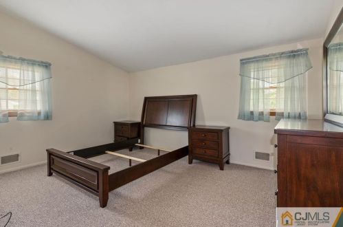 28 Holly St, Old Bridge NJ  08857-2259 exterior