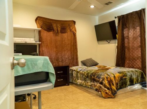 5836 Stretch Dr, Riverbank CA  95367-3110 exterior