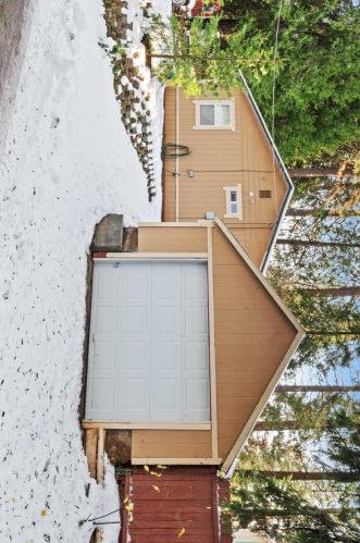 5082 Cedar Dr, Snowline Camp, CA 95709-9637