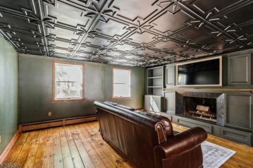 878 Macopin Rd, West Milford NJ  07480-2620 exterior