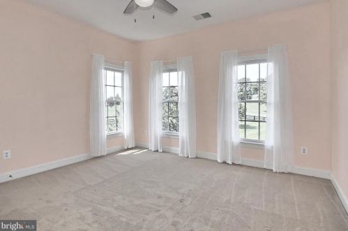 12760 Beebe Ct, Lovettsville VA  20180-2778 exterior