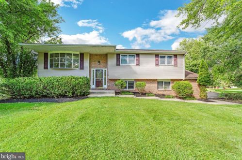 3864 Township Line Rd, Collegeville, PA 19426-3015