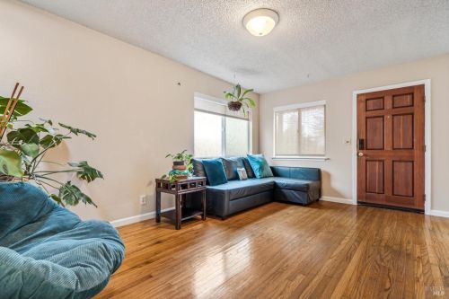 1006 Rutledge Ave, Santa Rosa CA  95404-5510 exterior