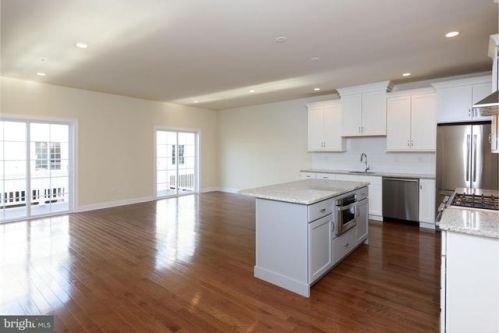 24 Bridge Ave, Berwyn, PA 19312-1716