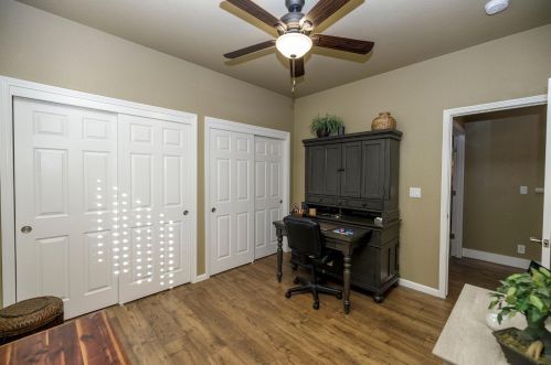 1955 Tuolumne Rd, Turlock CA  95382-8912 exterior