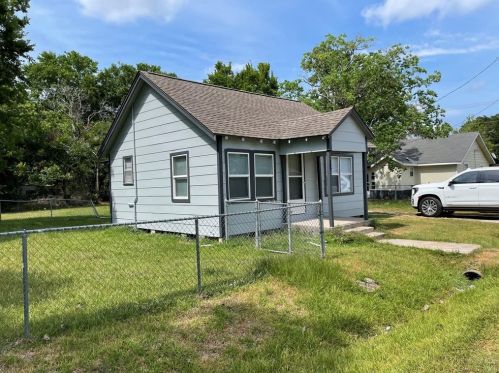 309 Ryan St, Angleton TX  77515-4542 exterior