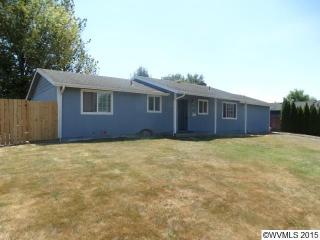 525 Maple Dr, Independence, OR 97351-1628