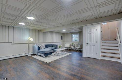 15 Normandy Cir, Hopatcong NJ  07843-1840 exterior
