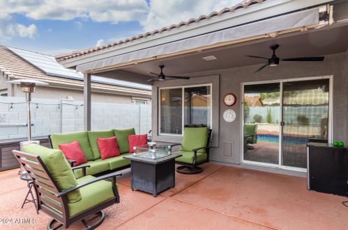 15350 Poinsettia Dr, Sun City AZ  85379-5282 exterior
