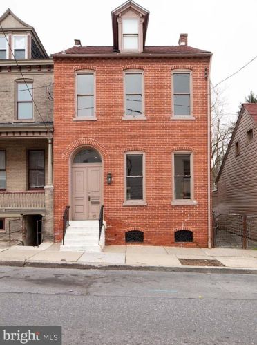 107 Church St, Lancaster, PA 17602-3616